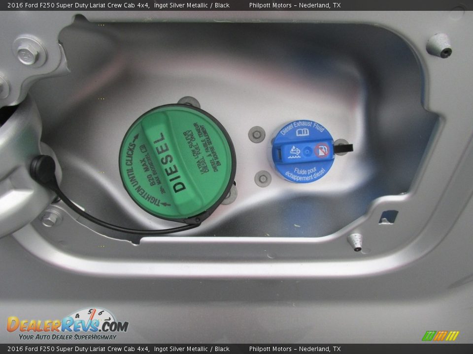 2016 Ford F250 Super Duty Lariat Crew Cab 4x4 Ingot Silver Metallic / Black Photo #16