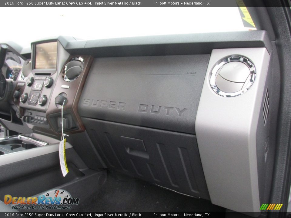2016 Ford F250 Super Duty Lariat Crew Cab 4x4 Ingot Silver Metallic / Black Photo #18