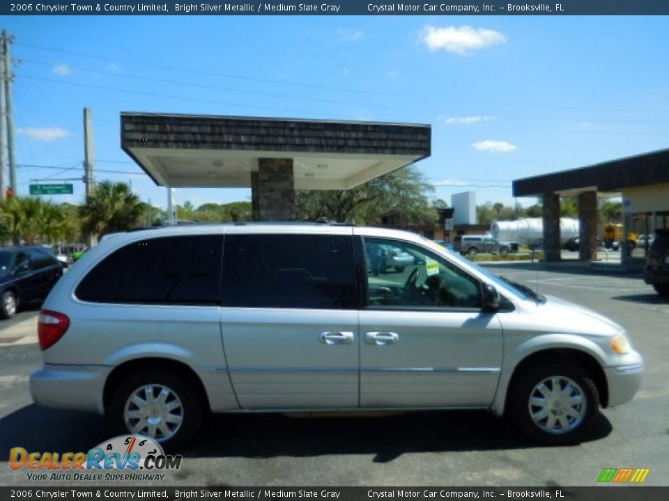 2006 Chrysler Town & Country Limited Bright Silver Metallic / Medium Slate Gray Photo #12