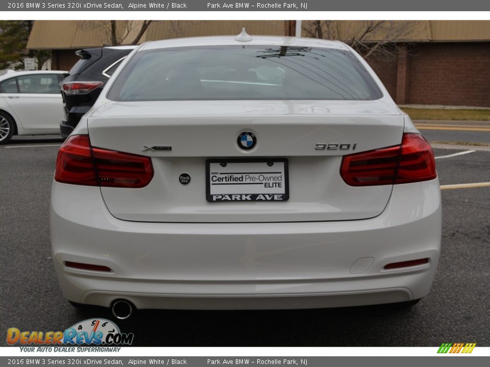 2016 BMW 3 Series 320i xDrive Sedan Alpine White / Black Photo #4