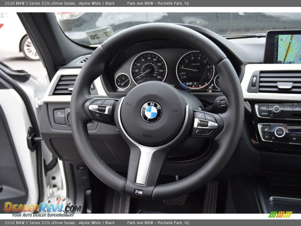 2016 BMW 3 Series 320i xDrive Sedan Alpine White / Black Photo #18