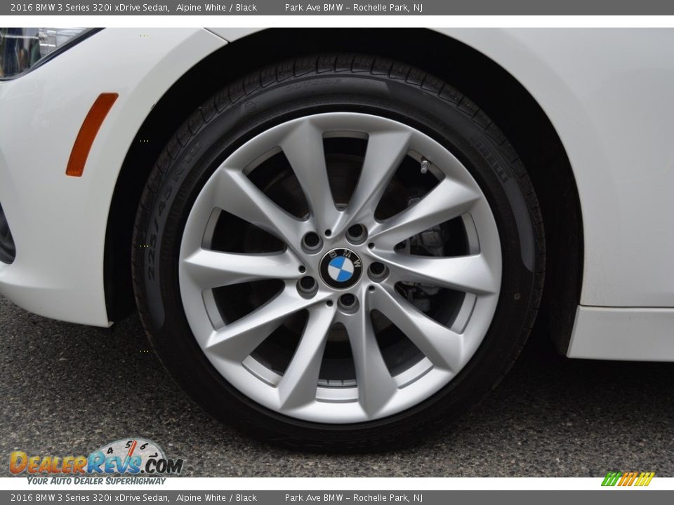 2016 BMW 3 Series 320i xDrive Sedan Wheel Photo #32