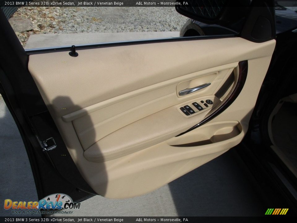 2013 BMW 3 Series 328i xDrive Sedan Jet Black / Venetian Beige Photo #10
