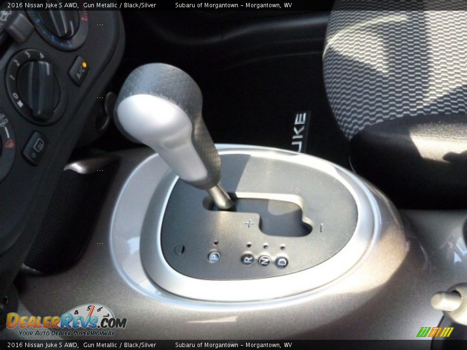 2016 Nissan Juke S AWD Shifter Photo #17