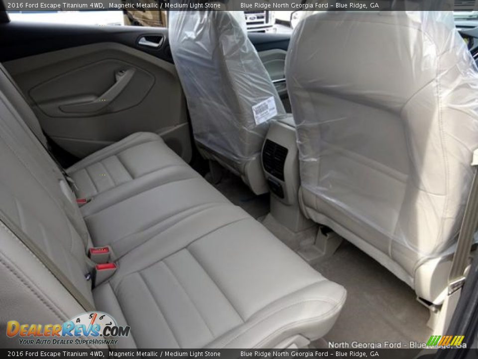 2016 Ford Escape Titanium 4WD Magnetic Metallic / Medium Light Stone Photo #32