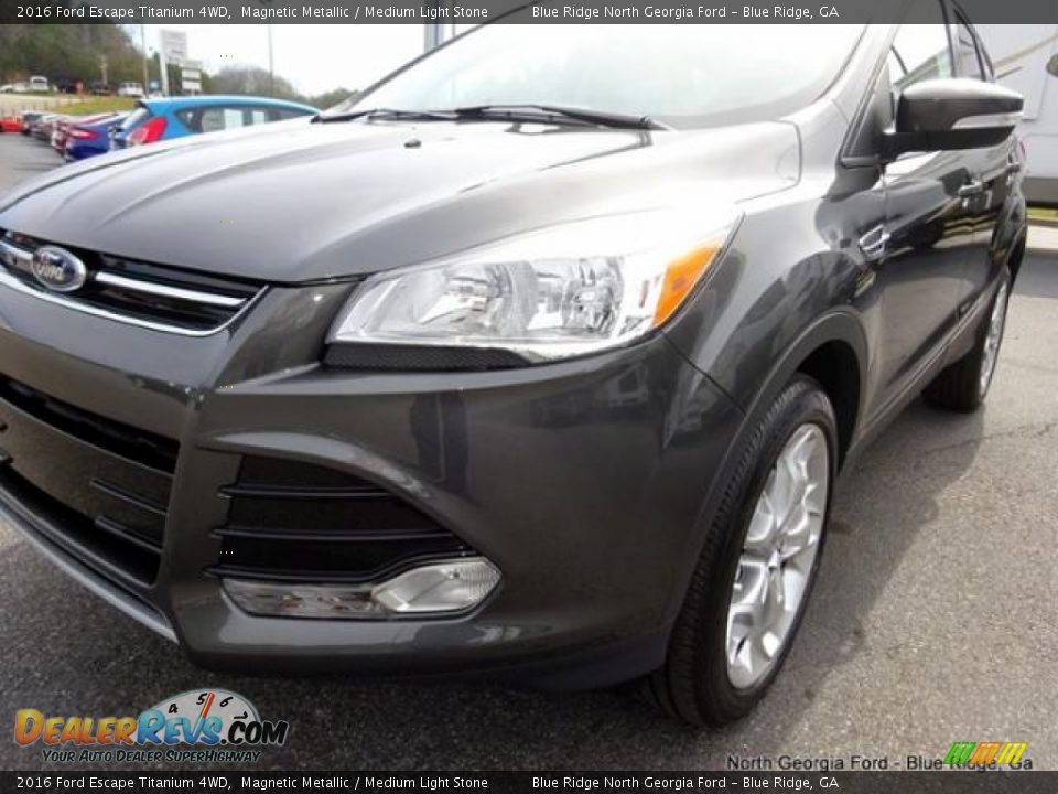 2016 Ford Escape Titanium 4WD Magnetic Metallic / Medium Light Stone Photo #33
