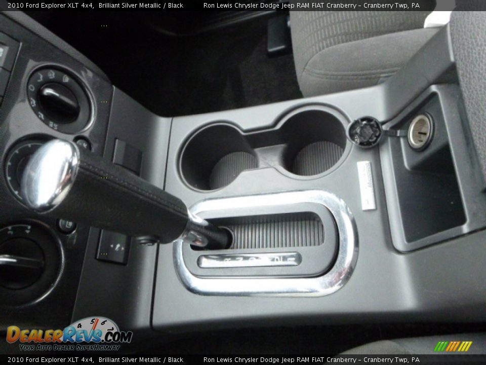 2010 Ford Explorer XLT 4x4 Brilliant Silver Metallic / Black Photo #20