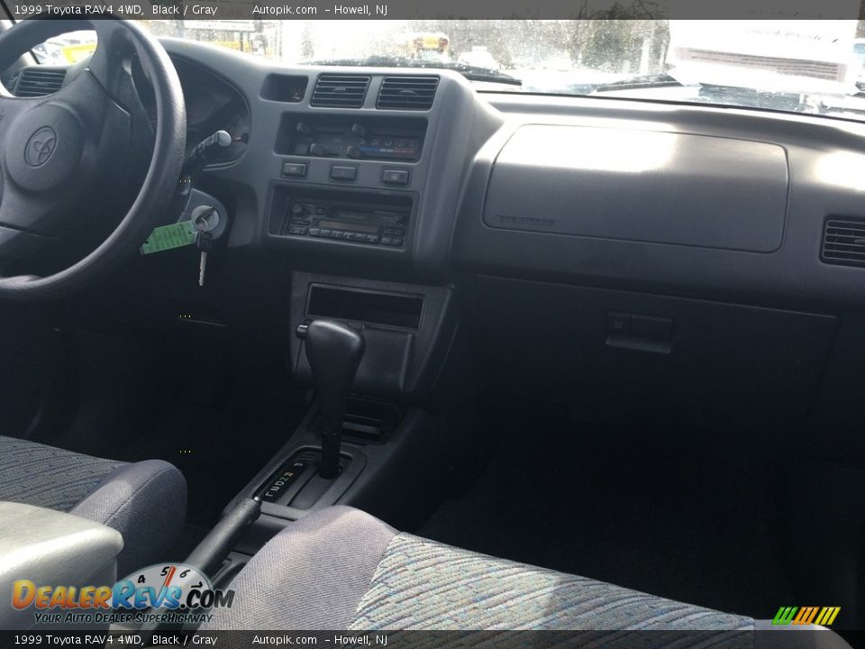 1999 Toyota RAV4 4WD Black / Gray Photo #20