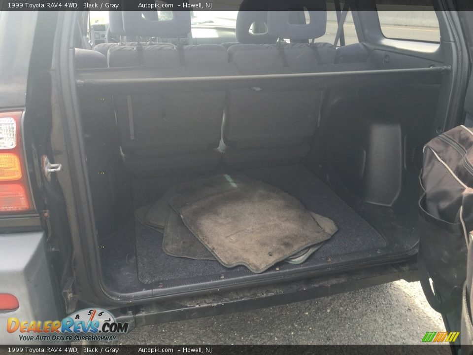 1999 Toyota RAV4 4WD Black / Gray Photo #25