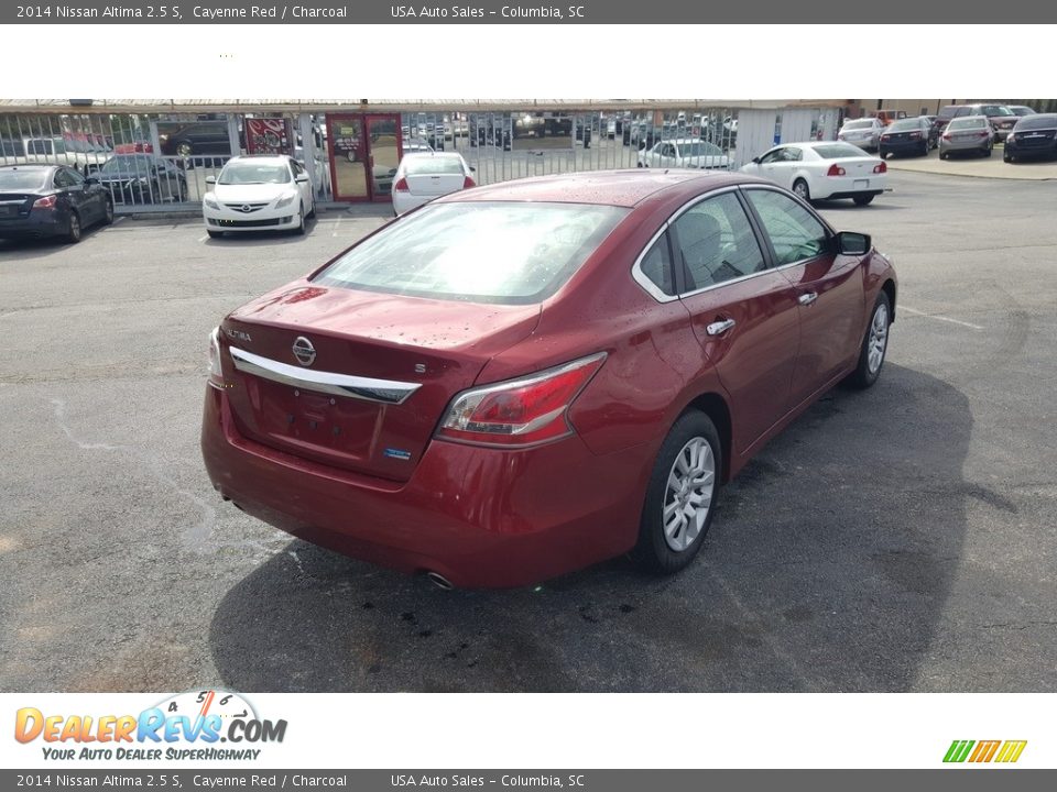 2014 Nissan Altima 2.5 S Cayenne Red / Charcoal Photo #2