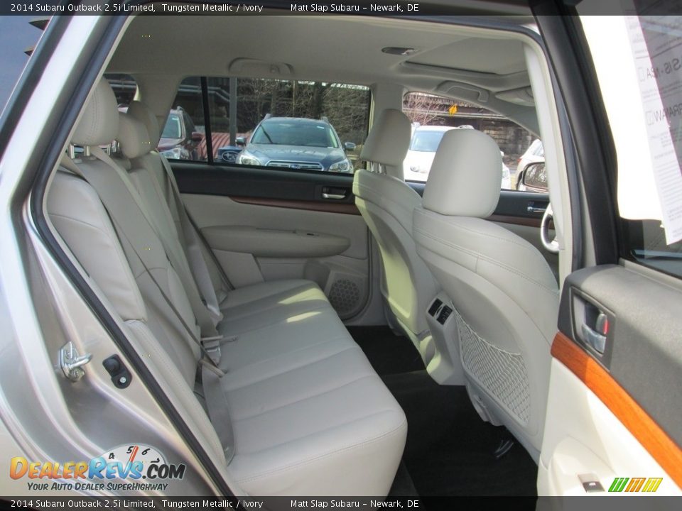 2014 Subaru Outback 2.5i Limited Tungsten Metallic / Ivory Photo #18
