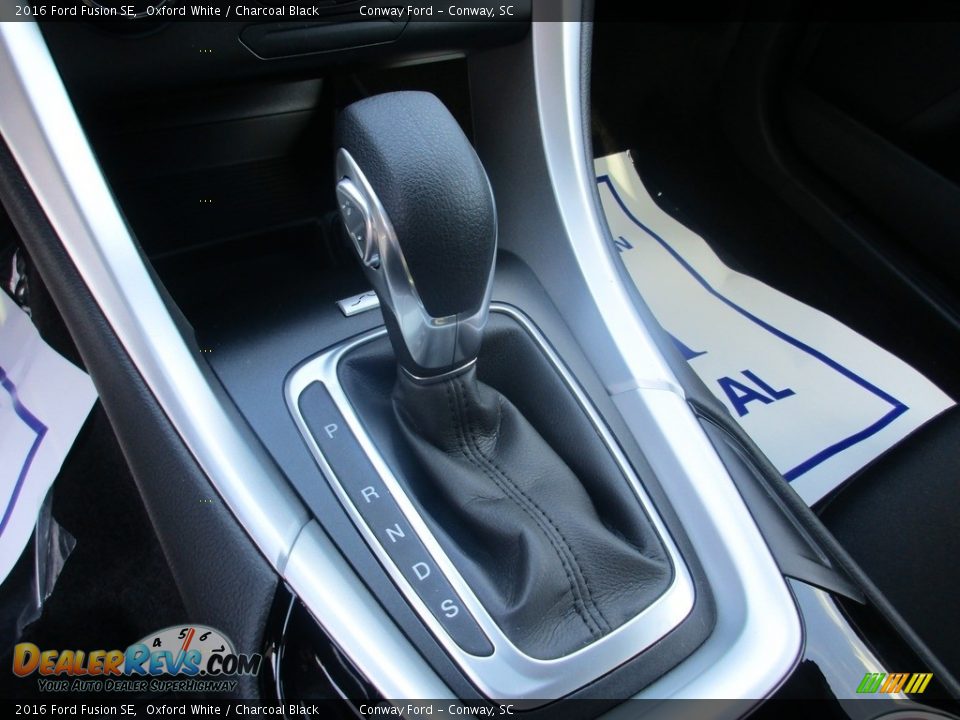 2016 Ford Fusion SE Oxford White / Charcoal Black Photo #27