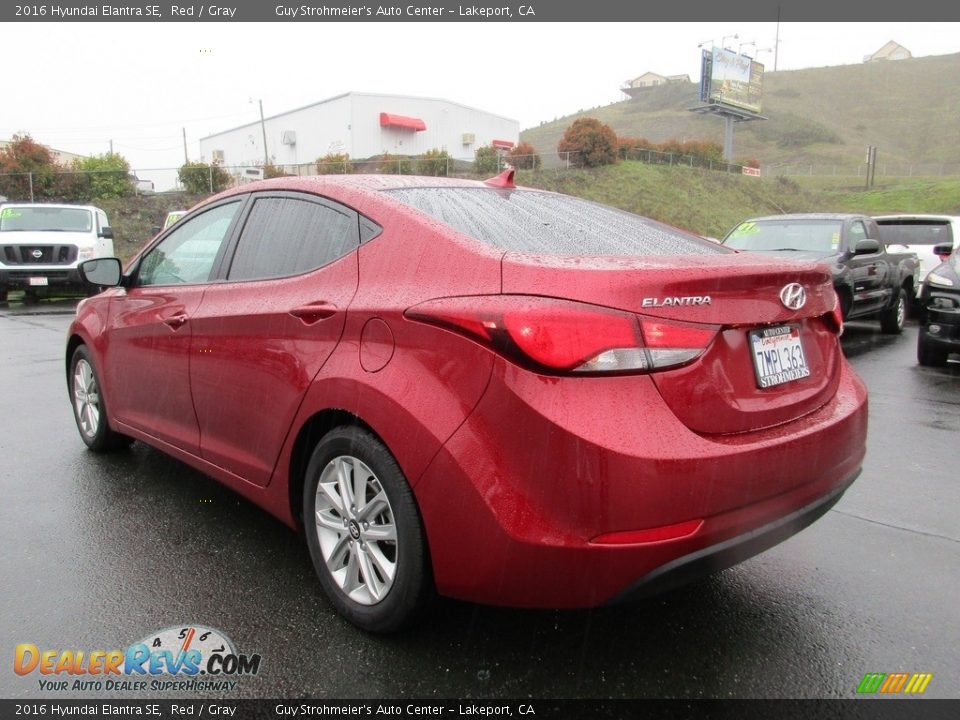 2016 Hyundai Elantra SE Red / Gray Photo #5