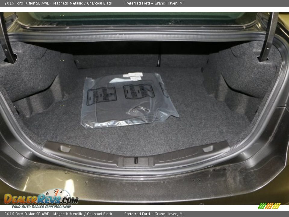 2016 Ford Fusion SE AWD Magnetic Metallic / Charcoal Black Photo #6