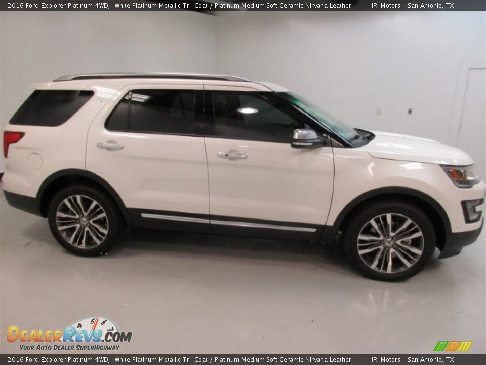 2016 Ford Explorer Platinum 4WD White Platinum Metallic Tri-Coat / Platinum Medium Soft Ceramic Nirvana Leather Photo #12