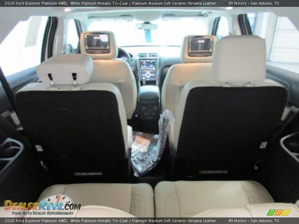 2016 Ford Explorer Platinum 4WD White Platinum Metallic Tri-Coat / Platinum Medium Soft Ceramic Nirvana Leather Photo #27