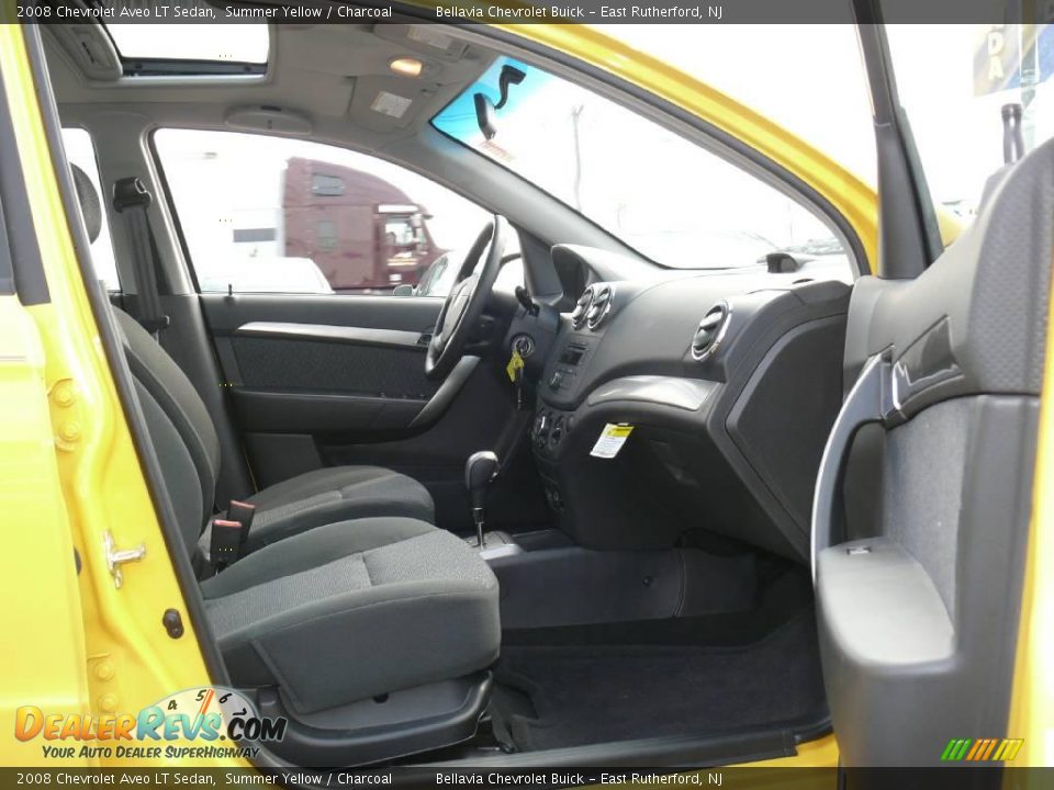 2008 Chevrolet Aveo LT Sedan Summer Yellow / Charcoal Photo #8