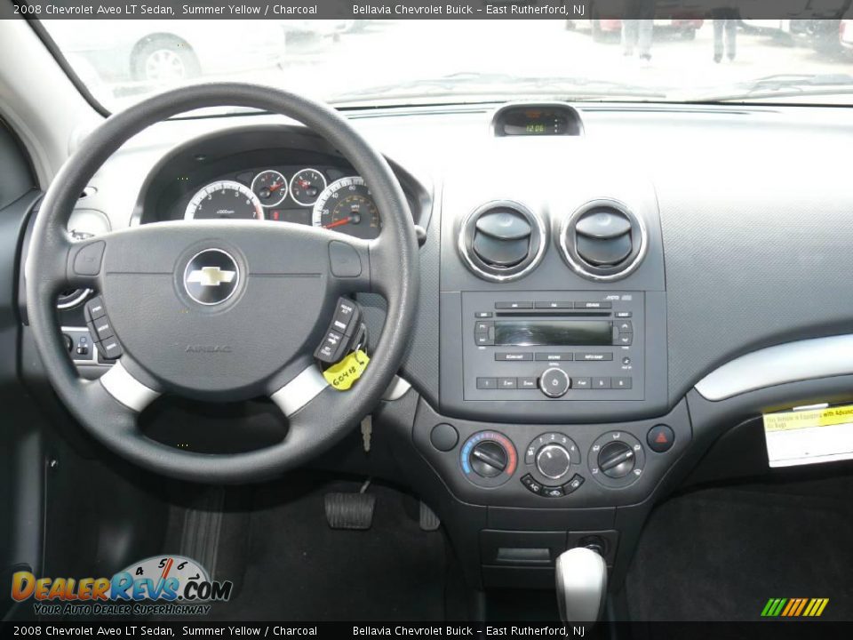 2008 Chevrolet Aveo LT Sedan Summer Yellow / Charcoal Photo #9