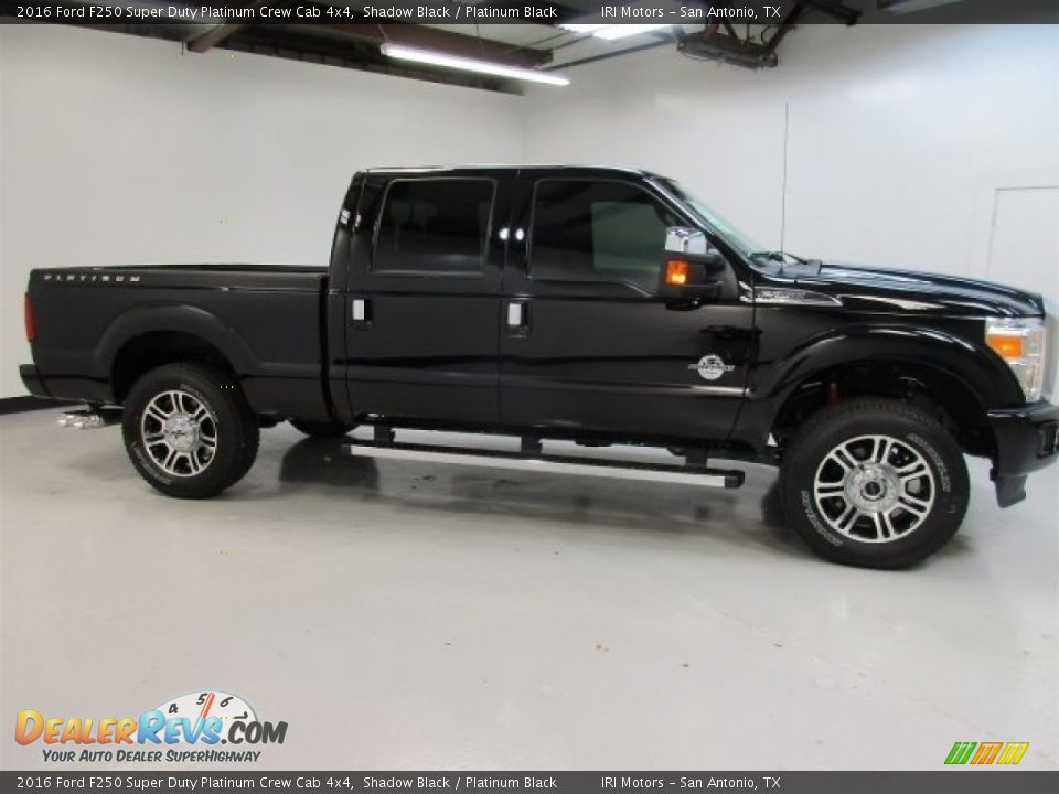 2016 Ford F250 Super Duty Platinum Crew Cab 4x4 Shadow Black / Platinum Black Photo #12