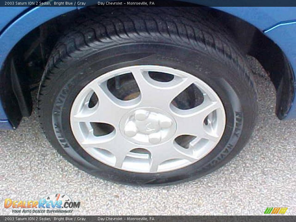 2003 Saturn ION 2 Sedan Bright Blue / Gray Photo #12
