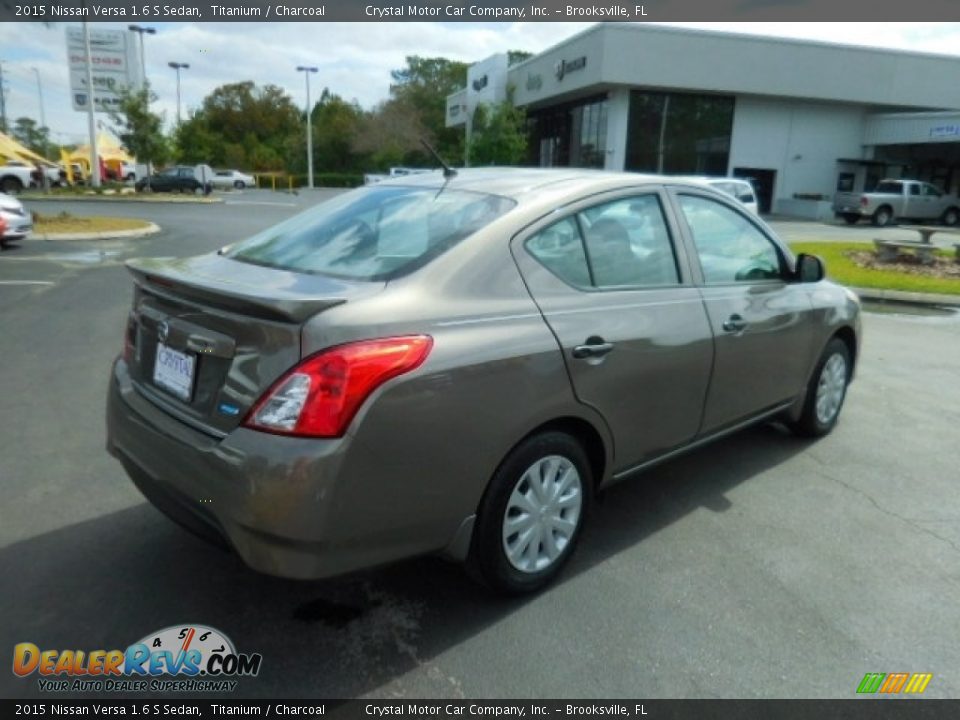 2015 Nissan Versa 1.6 S Sedan Titanium / Charcoal Photo #8