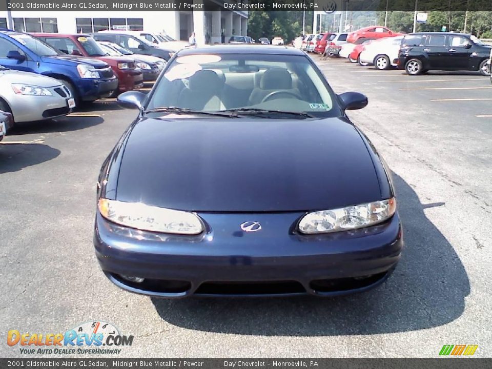 2001 Oldsmobile Alero GL Sedan Midnight Blue Metallic / Pewter Photo #2