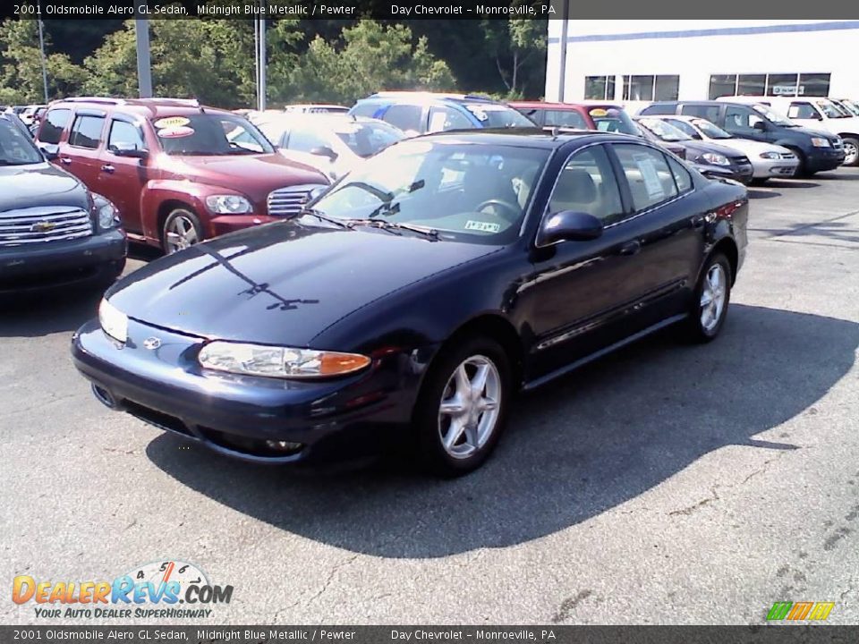 2001 Oldsmobile Alero GL Sedan Midnight Blue Metallic / Pewter Photo #3