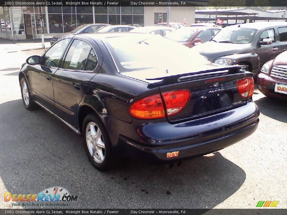 2001 Oldsmobile Alero GL Sedan Midnight Blue Metallic / Pewter Photo #4