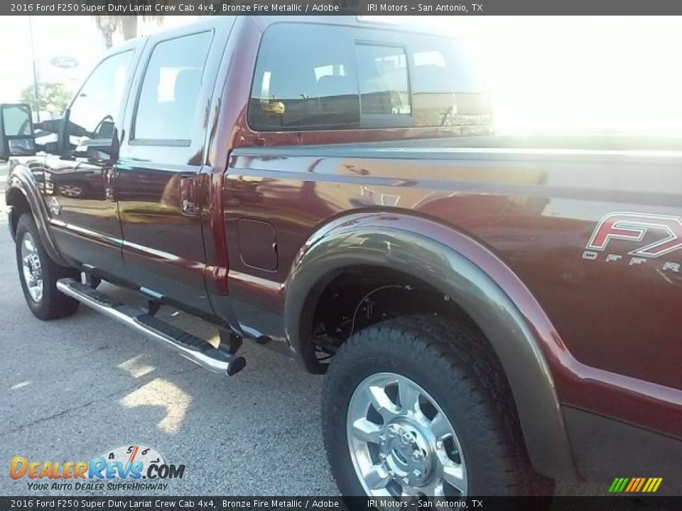 2016 Ford F250 Super Duty Lariat Crew Cab 4x4 Bronze Fire Metallic / Adobe Photo #12