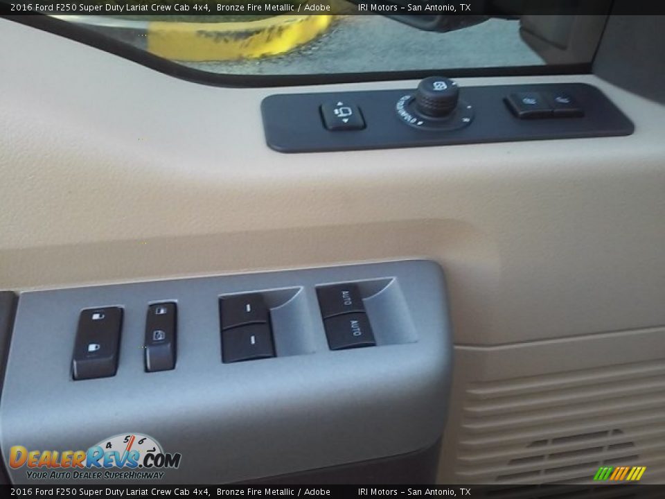 2016 Ford F250 Super Duty Lariat Crew Cab 4x4 Bronze Fire Metallic / Adobe Photo #22