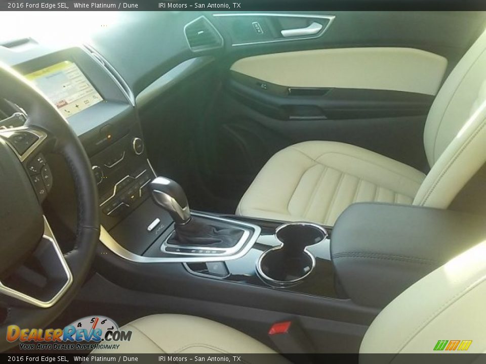2016 Ford Edge SEL White Platinum / Dune Photo #21