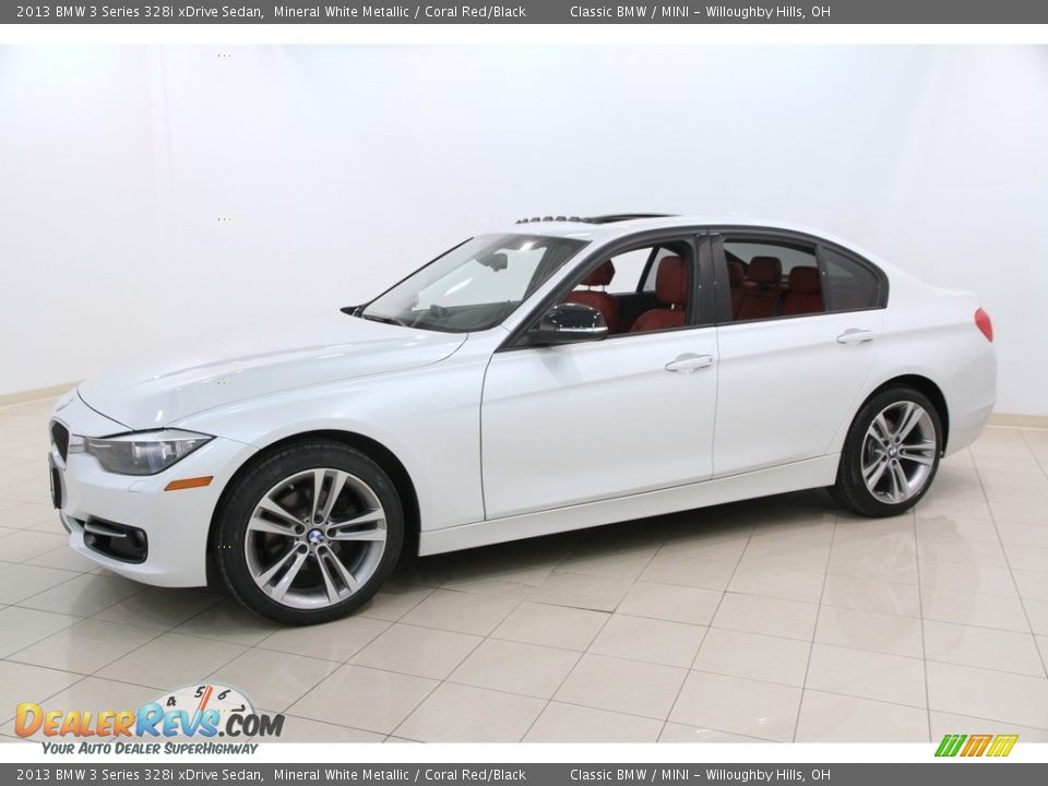 Front 3/4 View of 2013 BMW 3 Series 328i xDrive Sedan Photo #3