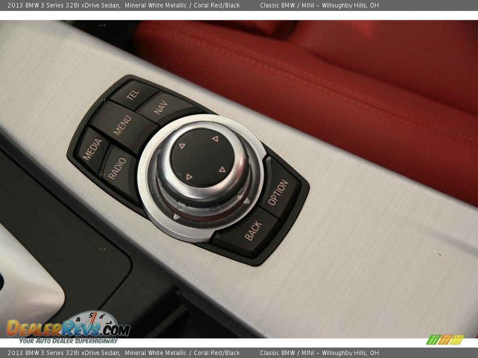 2013 BMW 3 Series 328i xDrive Sedan Mineral White Metallic / Coral Red/Black Photo #26