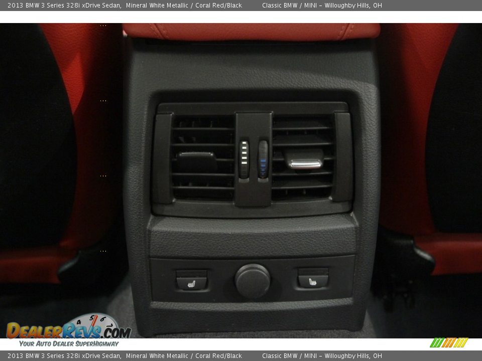 2013 BMW 3 Series 328i xDrive Sedan Mineral White Metallic / Coral Red/Black Photo #31