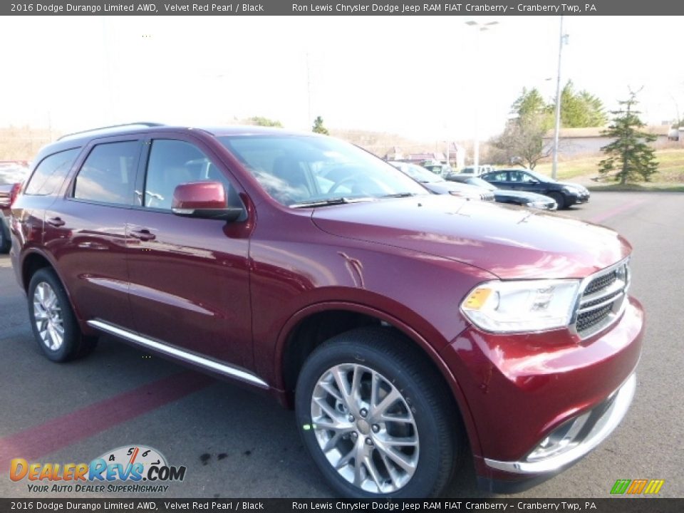 Front 3/4 View of 2016 Dodge Durango Limited AWD Photo #11