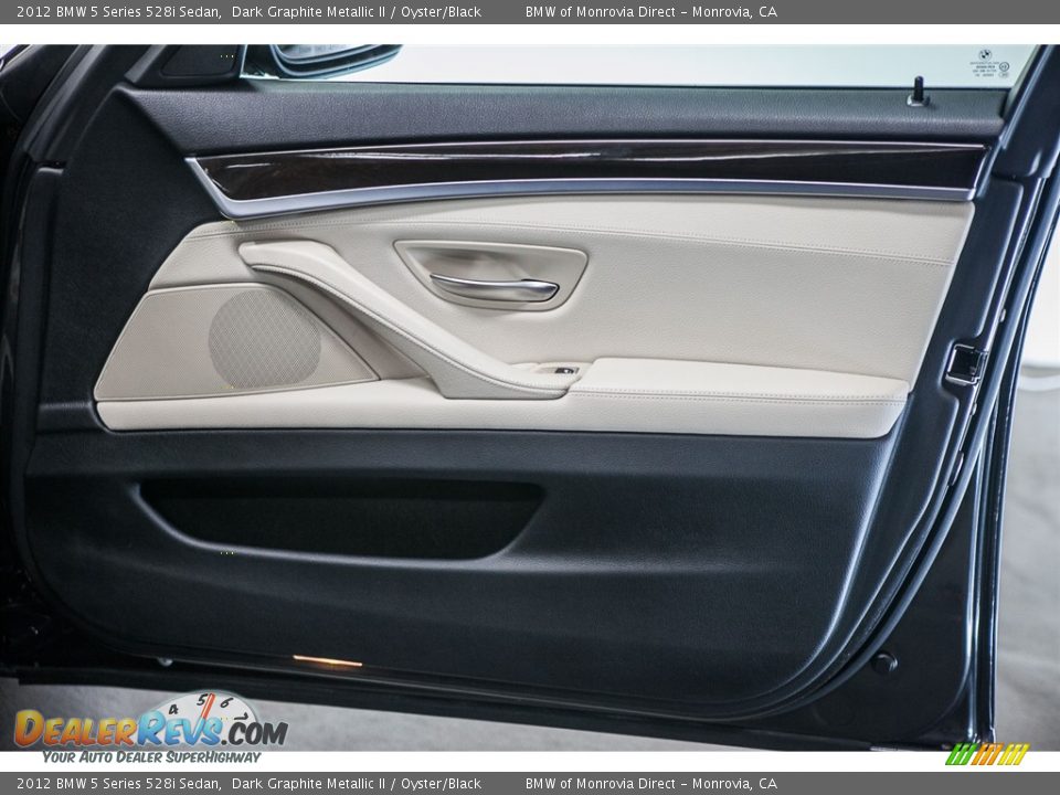 2012 BMW 5 Series 528i Sedan Dark Graphite Metallic II / Oyster/Black Photo #25