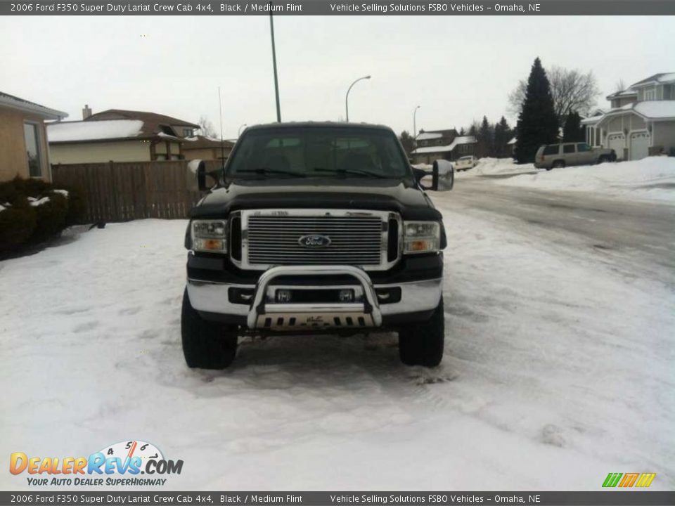 2006 Ford F350 Super Duty Lariat Crew Cab 4x4 Black / Medium Flint Photo #2