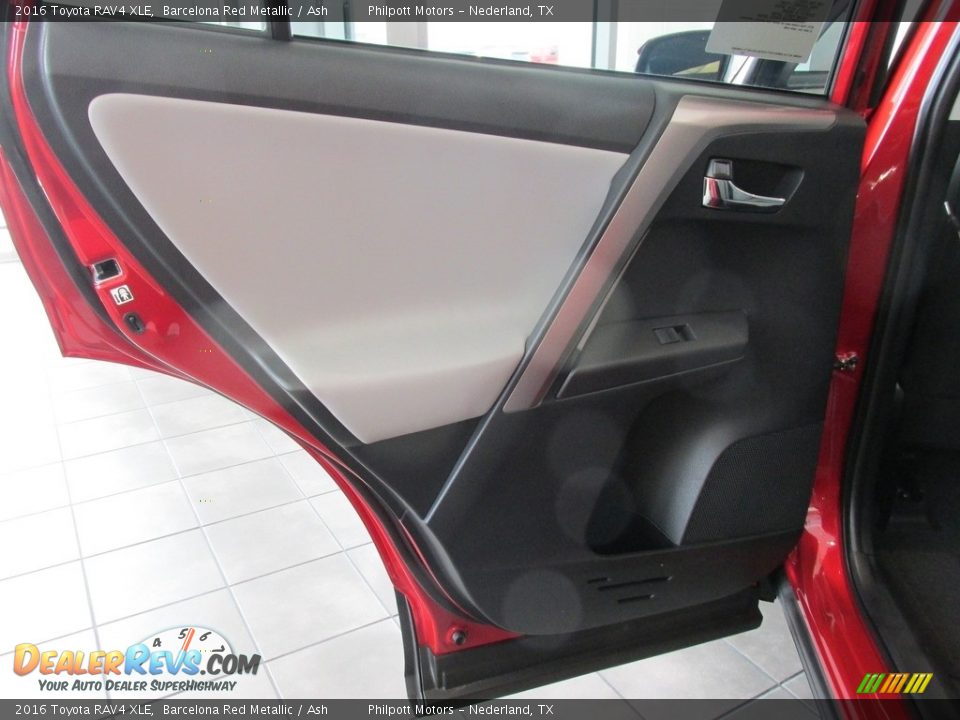 2016 Toyota RAV4 XLE Barcelona Red Metallic / Ash Photo #19