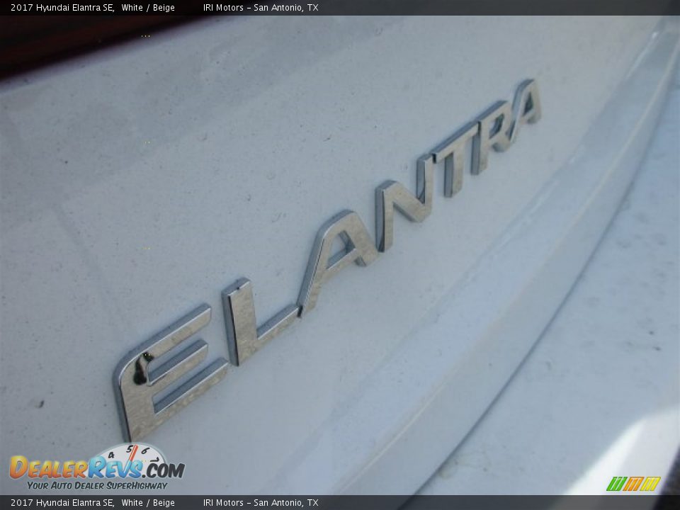 2017 Hyundai Elantra SE White / Beige Photo #5