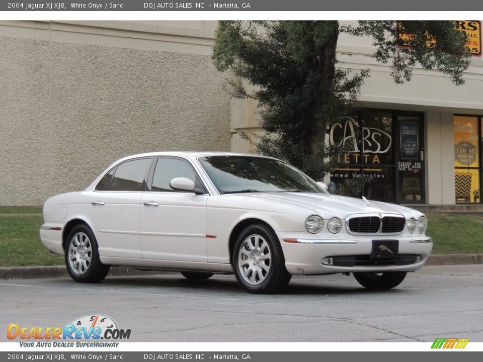 2004 Jaguar XJ XJ8 White Onyx / Sand Photo #8