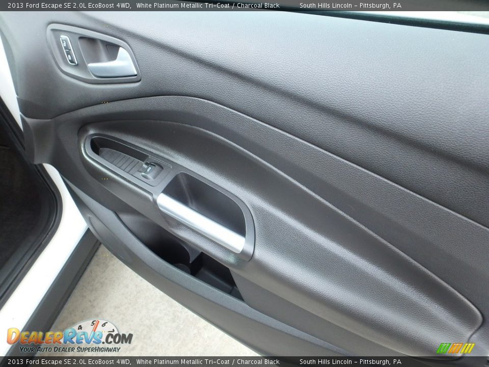 2013 Ford Escape SE 2.0L EcoBoost 4WD White Platinum Metallic Tri-Coat / Charcoal Black Photo #13