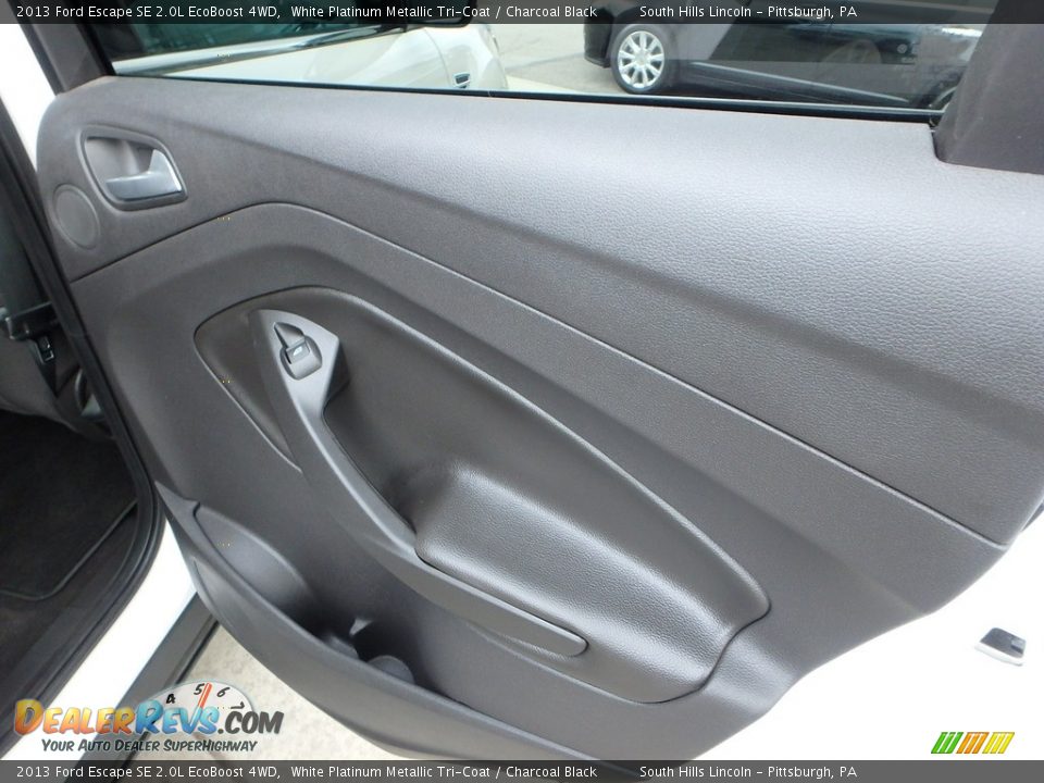 2013 Ford Escape SE 2.0L EcoBoost 4WD White Platinum Metallic Tri-Coat / Charcoal Black Photo #15