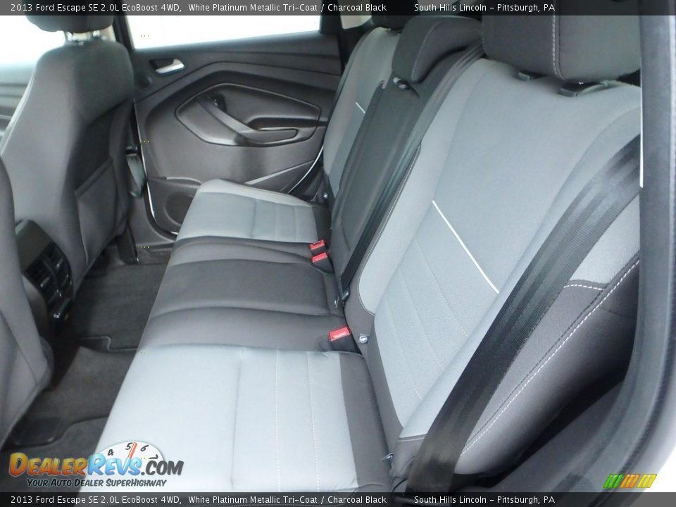 2013 Ford Escape SE 2.0L EcoBoost 4WD White Platinum Metallic Tri-Coat / Charcoal Black Photo #17