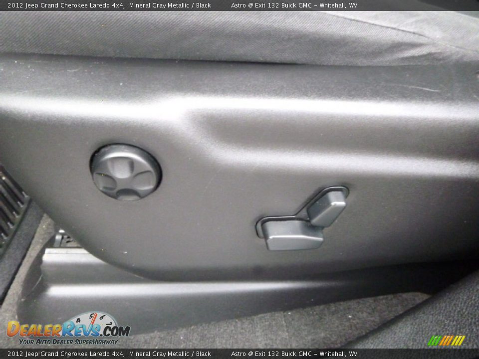 2012 Jeep Grand Cherokee Laredo 4x4 Mineral Gray Metallic / Black Photo #16