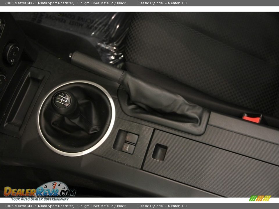 2006 Mazda MX-5 Miata Sport Roadster Sunlight Silver Metallic / Black Photo #11