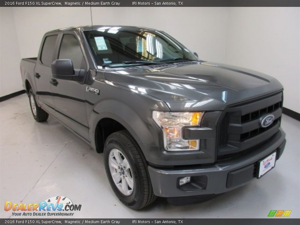 2016 Ford F150 XL SuperCrew Magnetic / Medium Earth Gray Photo #2