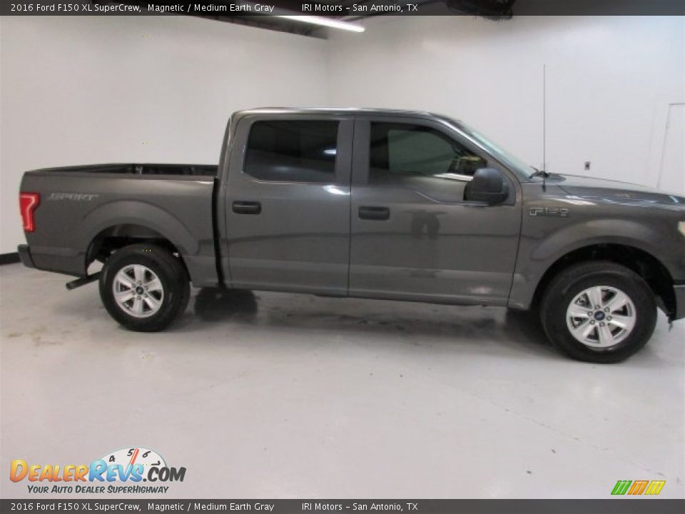 2016 Ford F150 XL SuperCrew Magnetic / Medium Earth Gray Photo #12