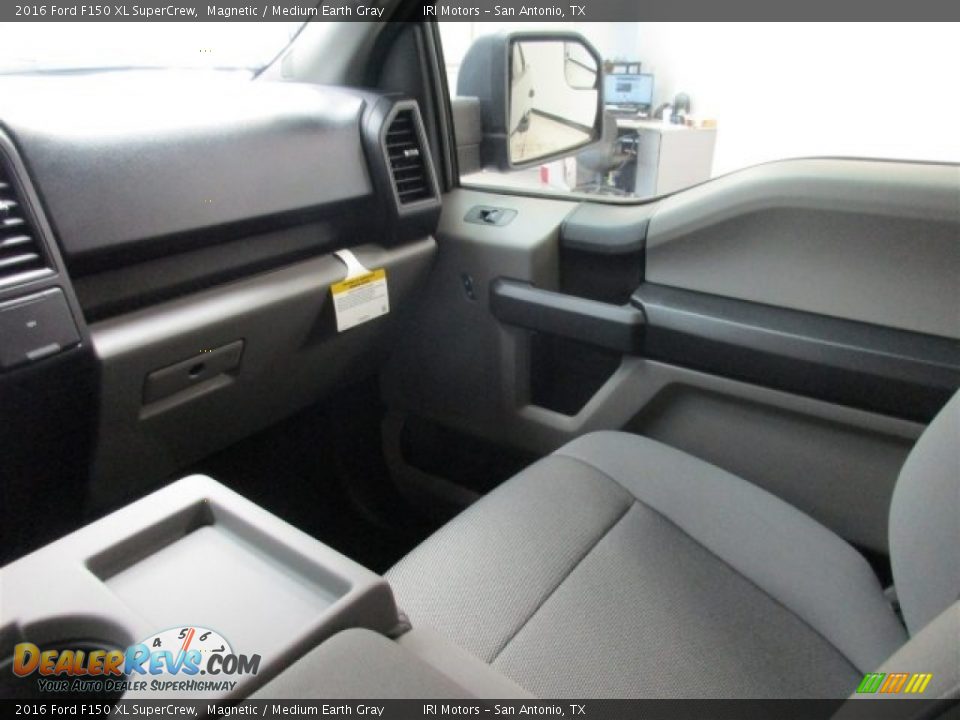 2016 Ford F150 XL SuperCrew Magnetic / Medium Earth Gray Photo #15