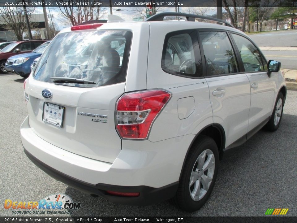 2016 Subaru Forester 2.5i Crystal White Pearl / Gray Photo #6