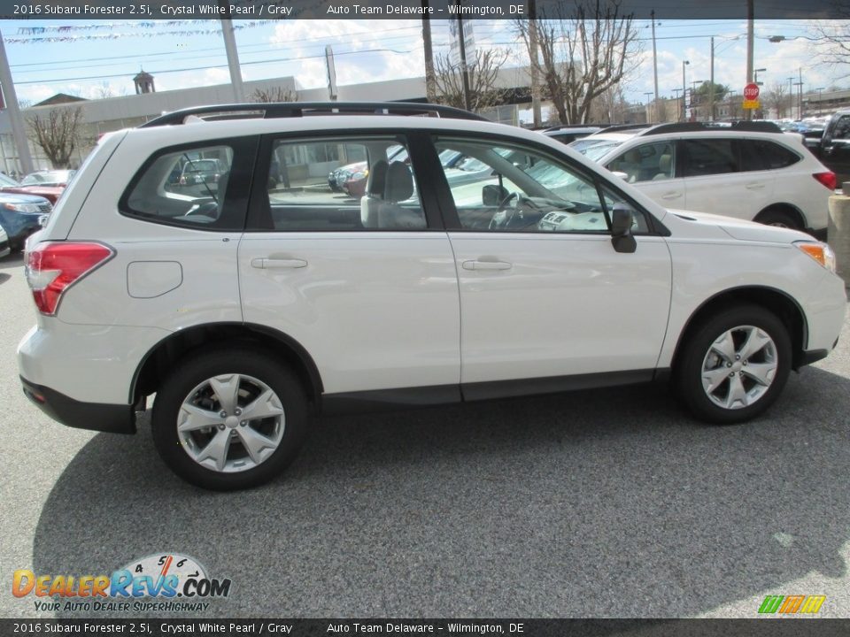 2016 Subaru Forester 2.5i Crystal White Pearl / Gray Photo #7
